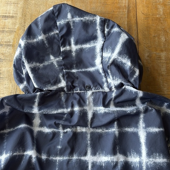 NWOT Columbia girls pack able jacket size S(7/8) - Picture 9 of 9